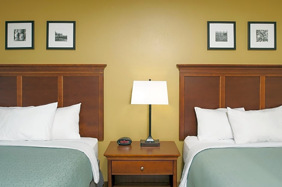 Country Inn & Suites by Radisson, Holland, MI