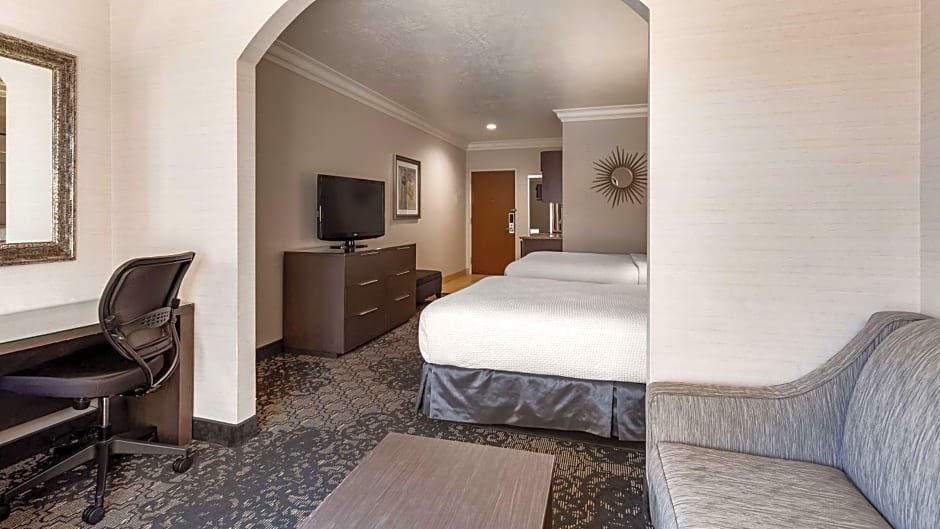 Best Western Plus Abbey Inn