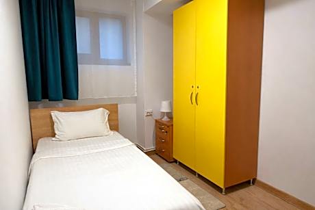 Single Room with Shared Bathroom