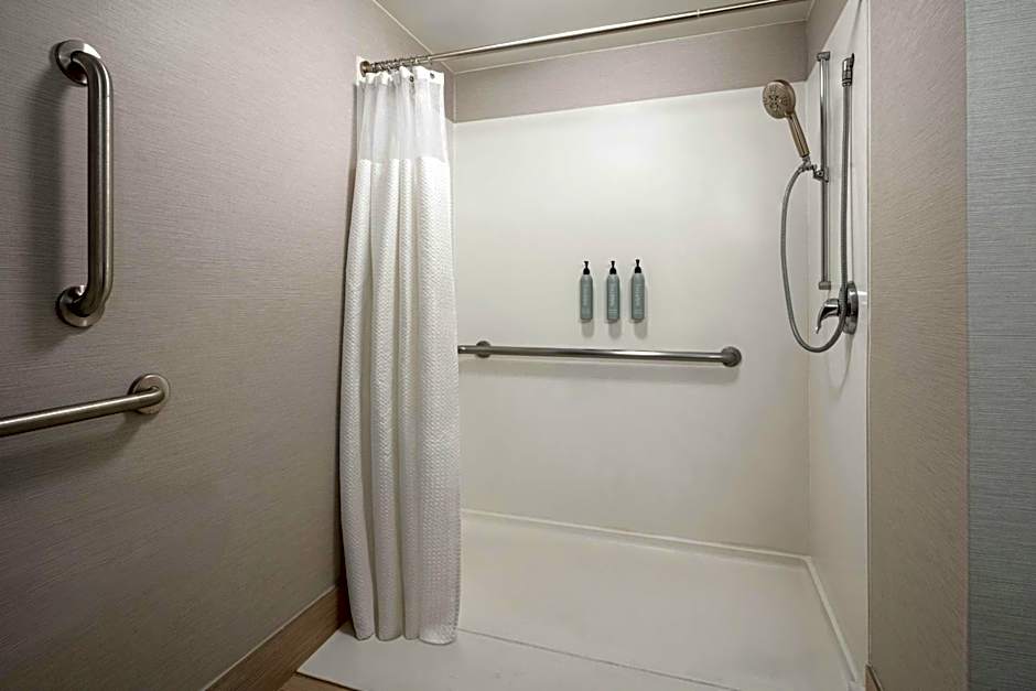 Courtyard by Marriott Hartford Cromwell