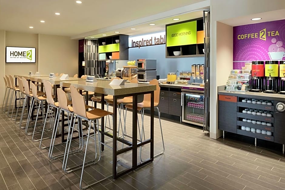 Home2 Suites by Hilton Minneapolis / Roseville, MN