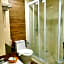 Mayflower Grande Hotel