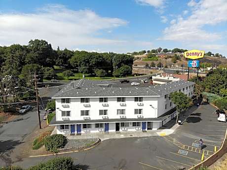 Motel 6 Pendleton, OR - West