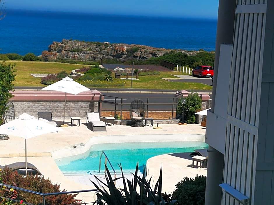 Misty Waves Boutique Hotel