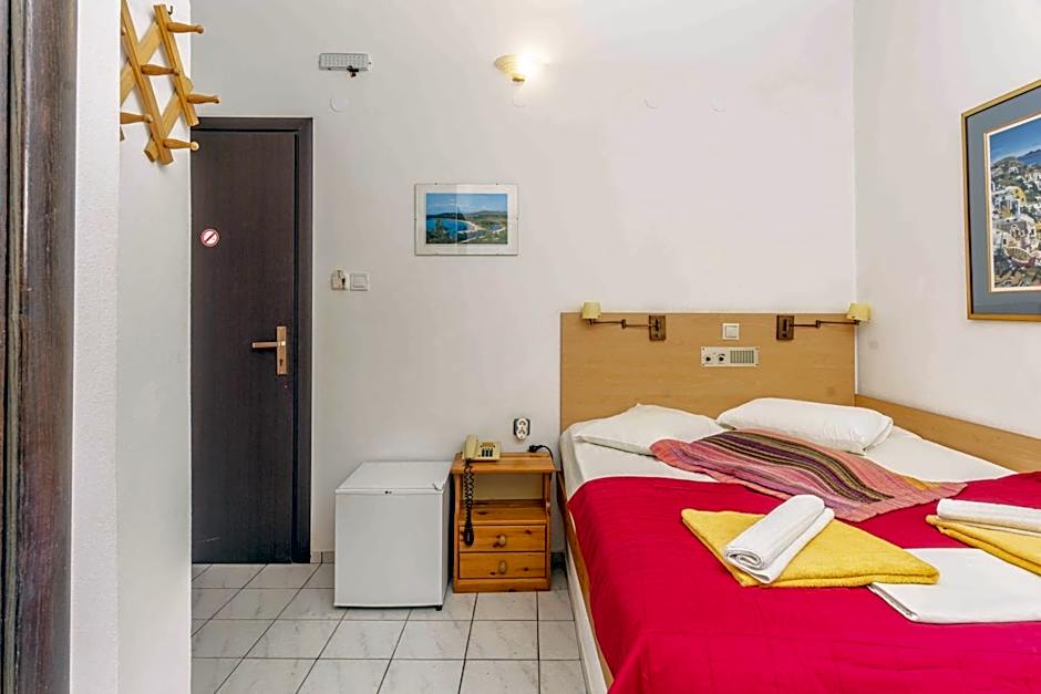 Alexander Beach Hotel