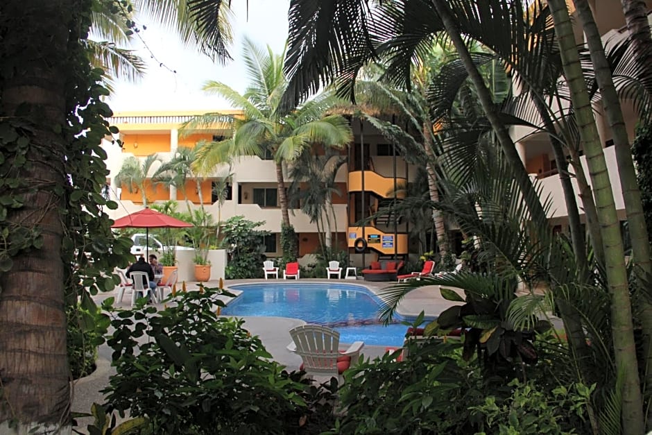 Hotel Palapa Palace Inn