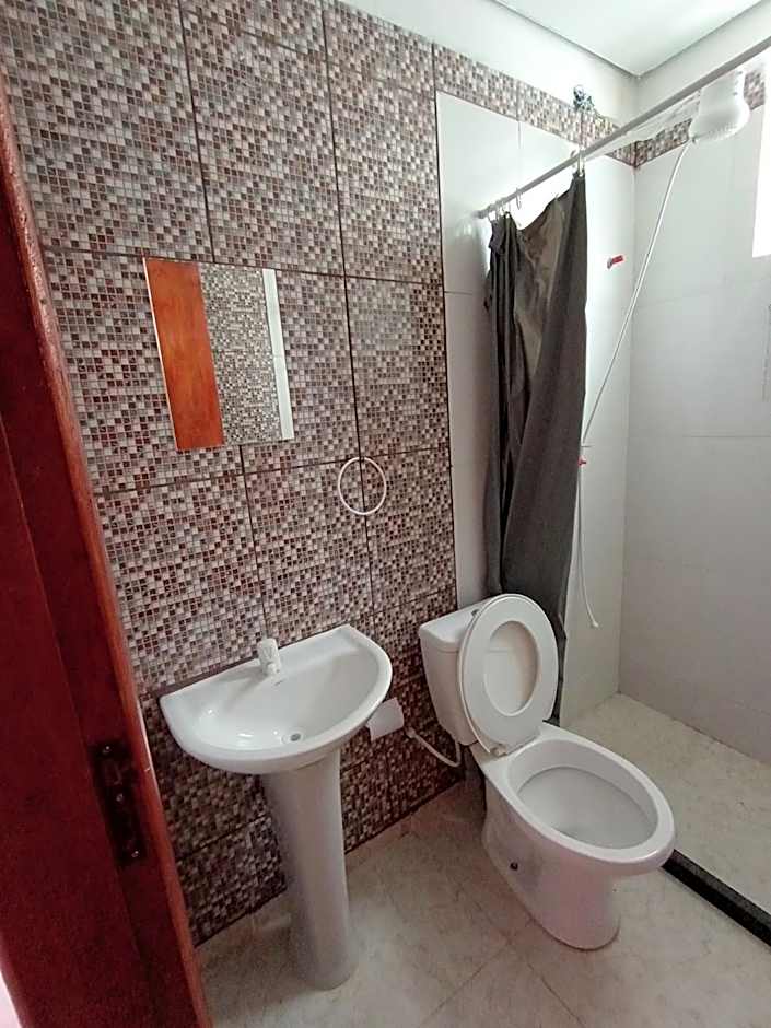 Casa inteira con piscina compartilhada