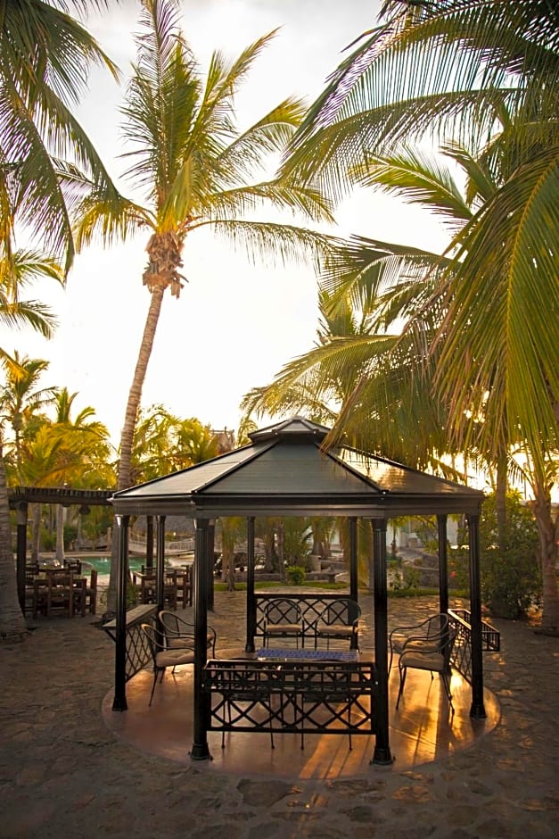 Hotel & Suites El Moro