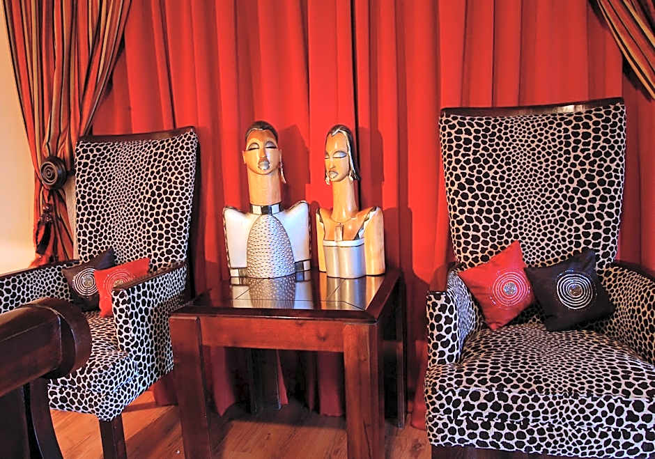 Umzolozolo Private Safari Lodge & Spa