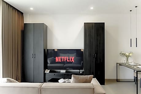 Deluxe Double Studio