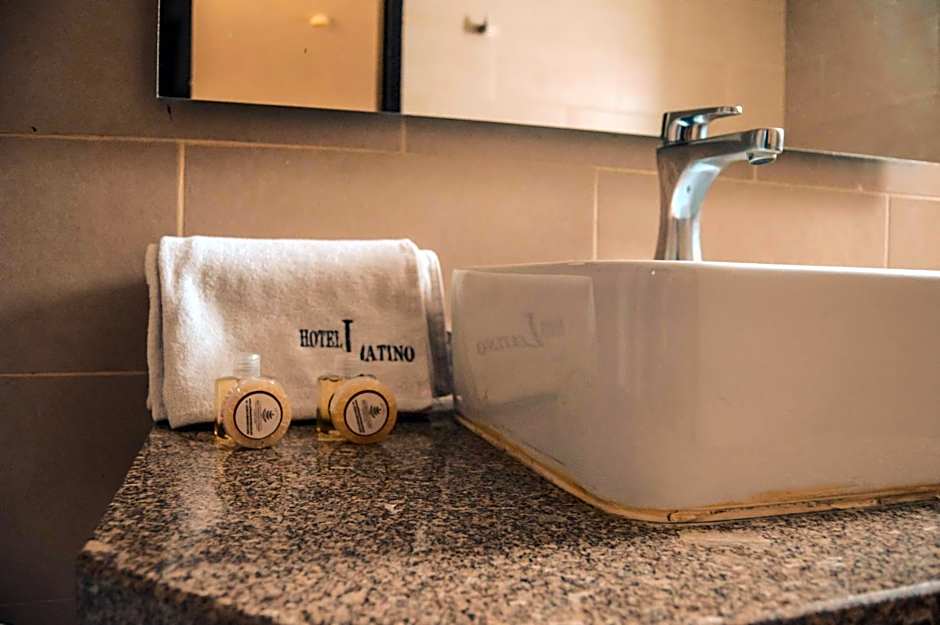 Hotel Latino