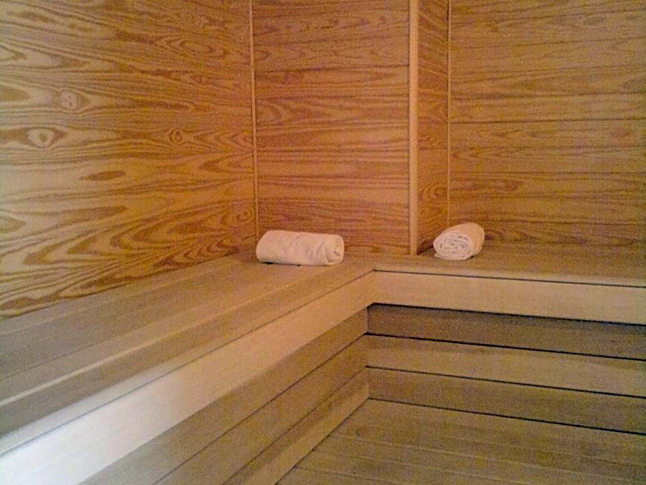 Athineon Hotel