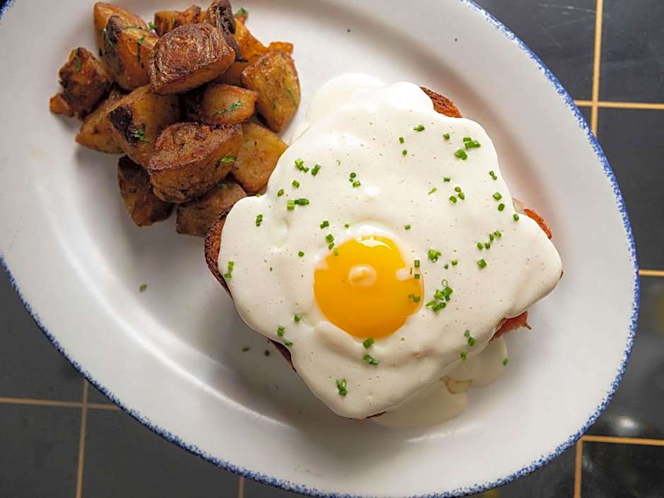 Sofitel Chicago Magnificent Mile