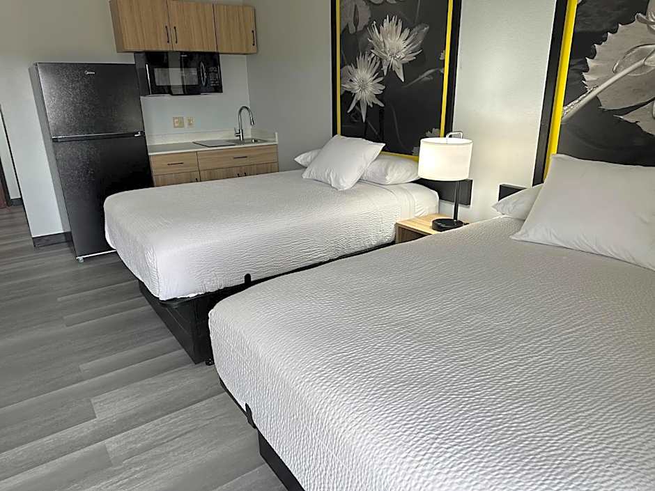 Super 8 by Wyndham Alexandria LA