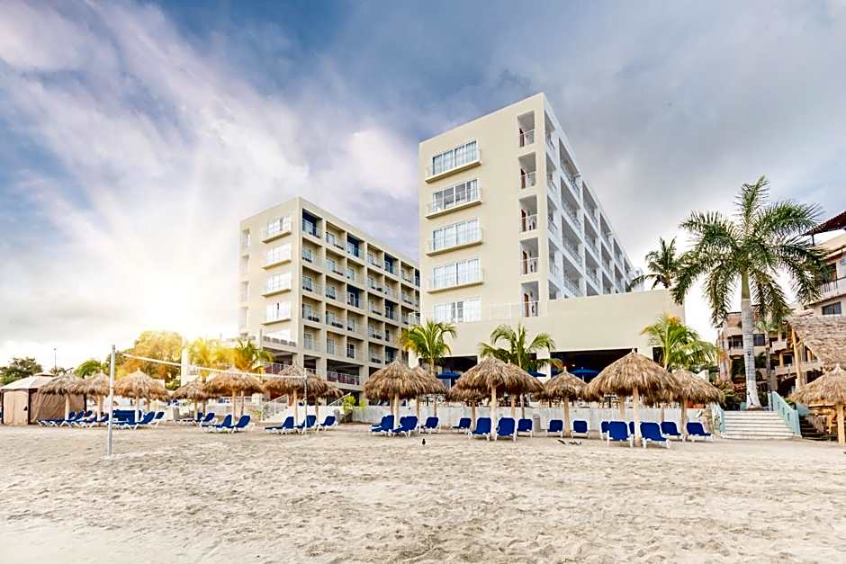 Decameron La Marina Guayabitos, Ramada All-Inclusive Resort