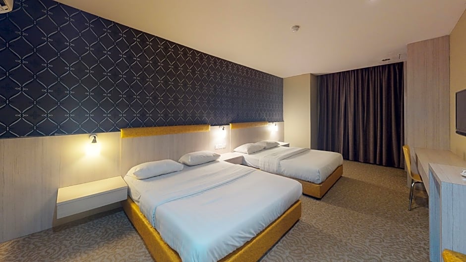Clover Hotel