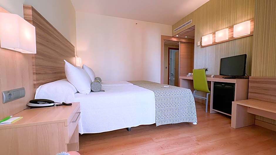 Riviera Beachotel - Adults Recommended