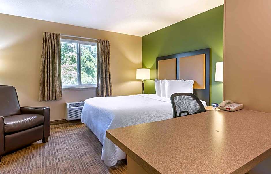 Extended Stay America Suites - Evansville - East