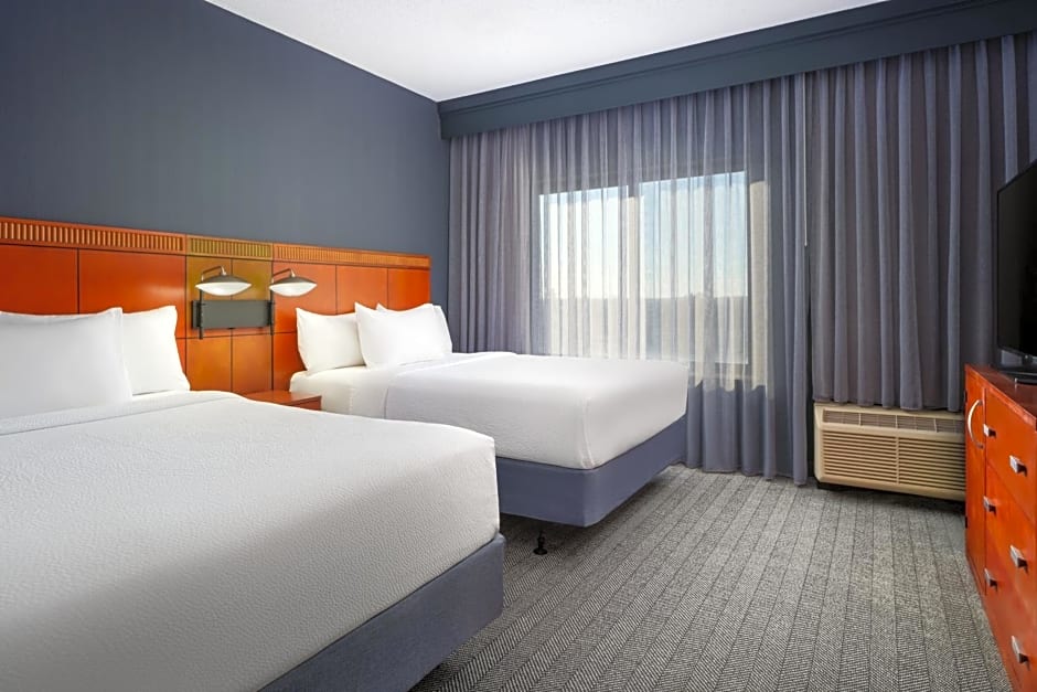 Courtyard By Marriott Columbus Worthington