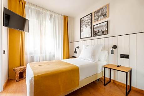 SINGLE ECONOMY ROOM (1 ADULT)