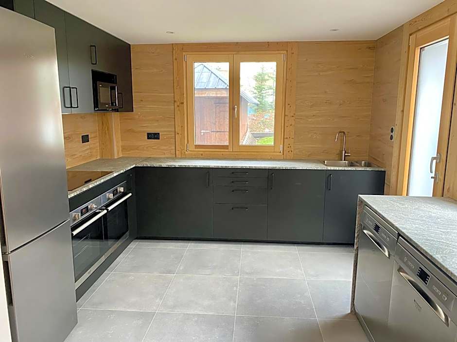 The Castle, 10 Bedroom Chalet, Chamonix Centre