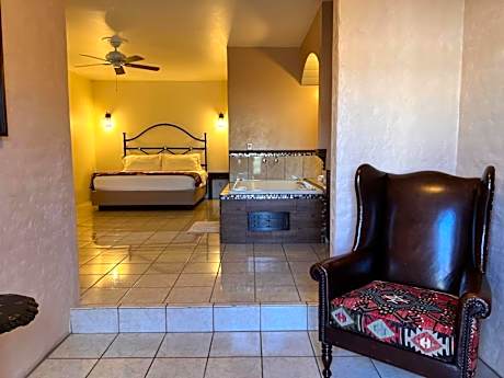 Studio with Spa Bath