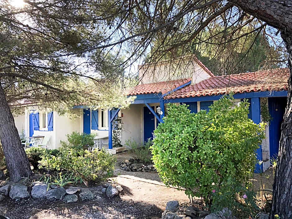 Hotel Des 4 Vents "Esprit Camargue" Parking Privé securisé