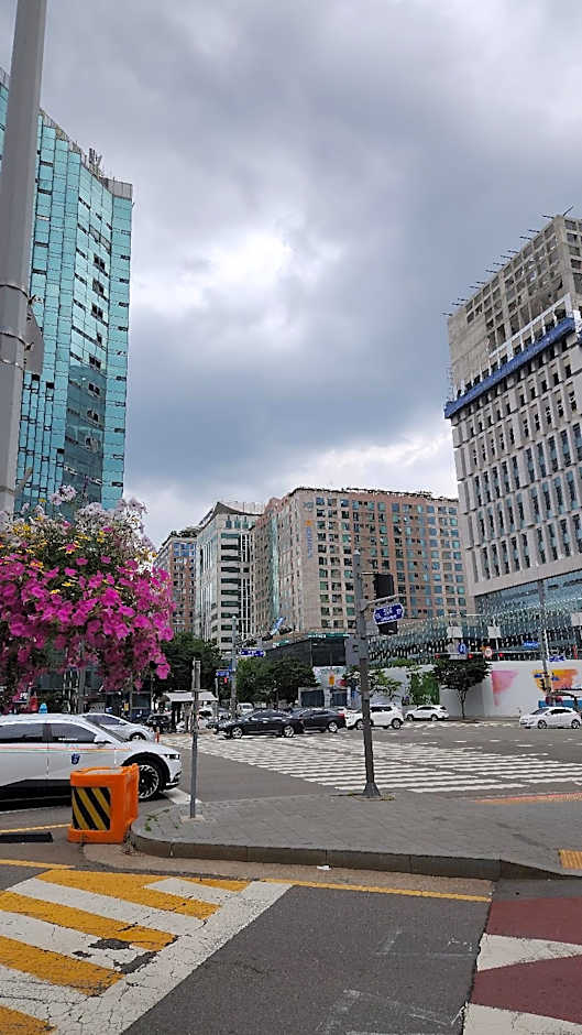 Suwon Galleria Hotel