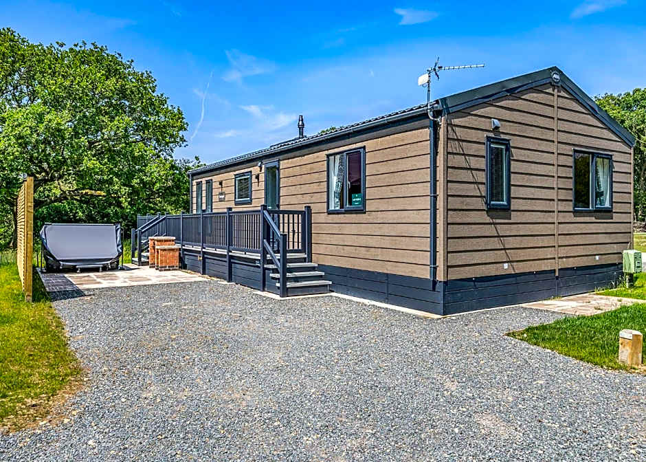 Woodhall Country Park Lodges