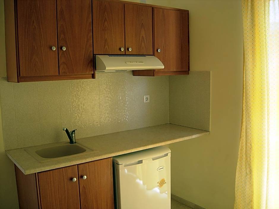 Philippos Studios & Apartments