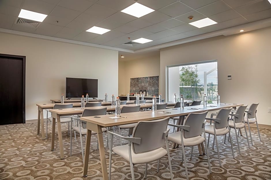 Staybridge Suites Silao By IHG