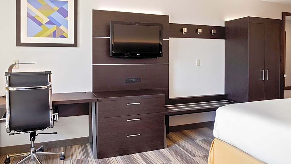 Holiday Inn Express Hotel & Suites Newton Sparta By IHG