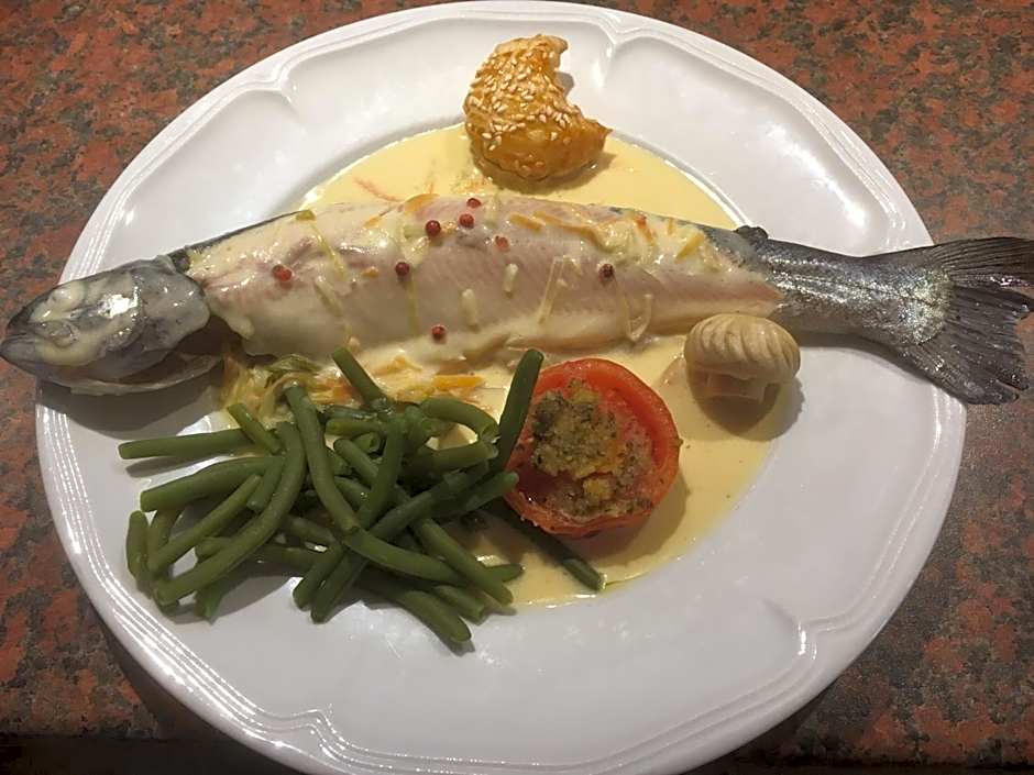 Logis Hôtel - Restaurant Aux Bruyères