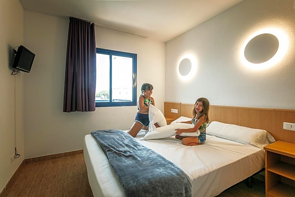 Pins Platja Apartments