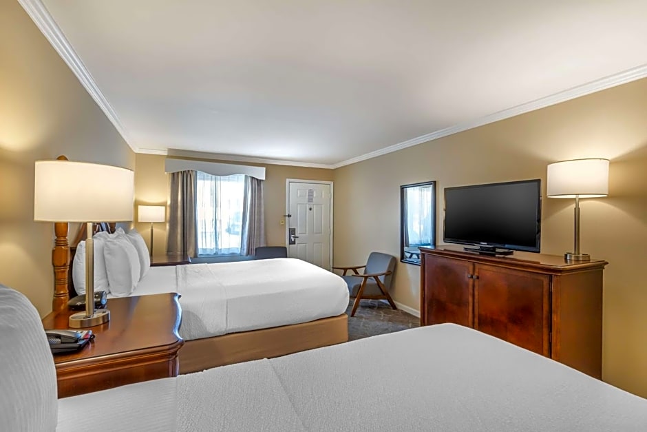 Best Western Plus Santee Inn