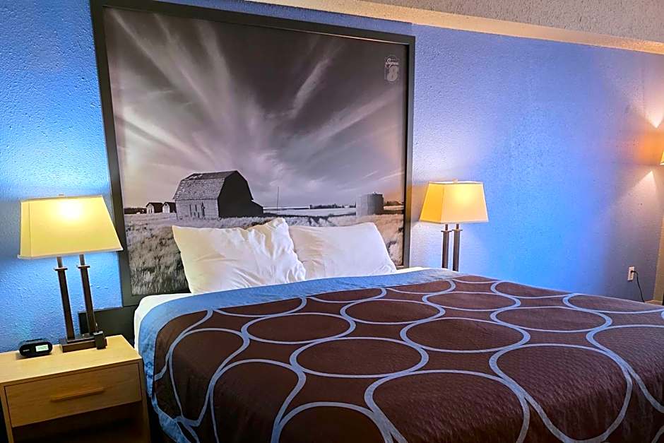 Super 8 by Wyndham Swift Current