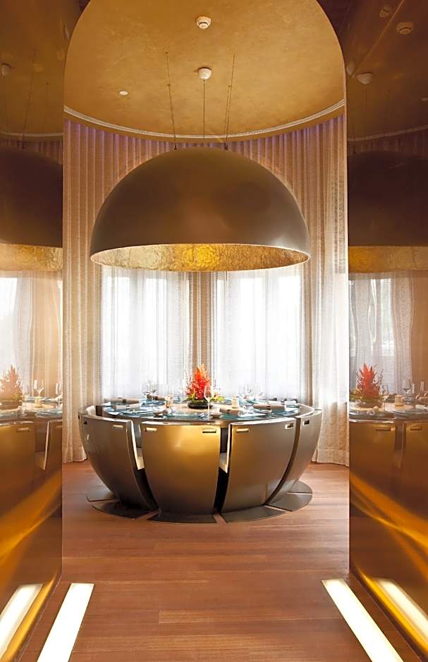 The Taj Mahal Tower, Mumbai