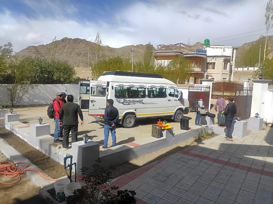  LADAKH ODYSSEY hotel