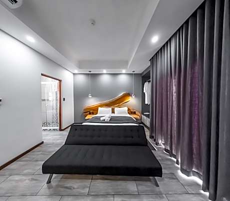 Suite with Spa Bath