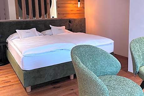 Queen Suite