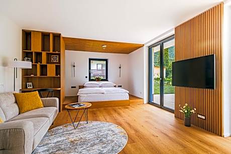 Studio Apartment with Sauna and Patio