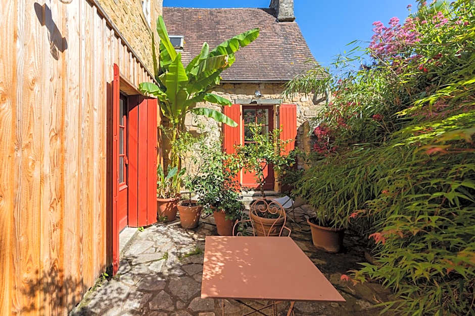 1 logis à Domme - Piscine & SPA