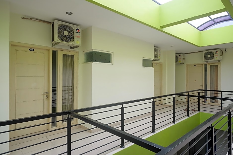 Urbanview Syariah Kadarman Home Laweyan by RedDoorz