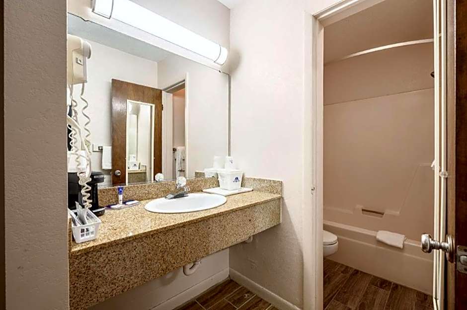 Americas Best Value Inn Heflin