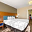 Country Inn & Suites by Radisson, Red Wing, MN