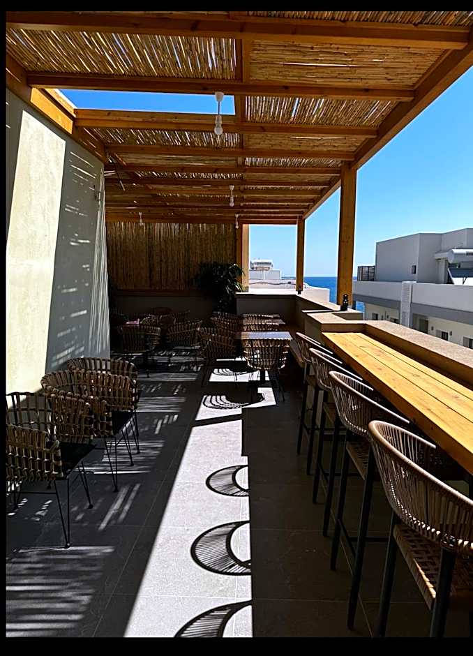 Lunar Hotel Modern Boutique