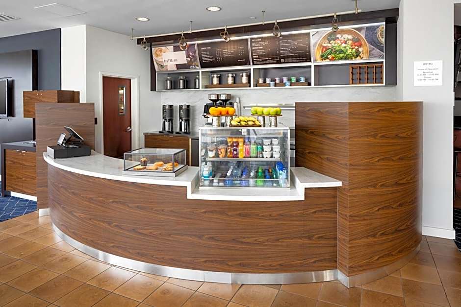 Courtyard by Marriott Shelton