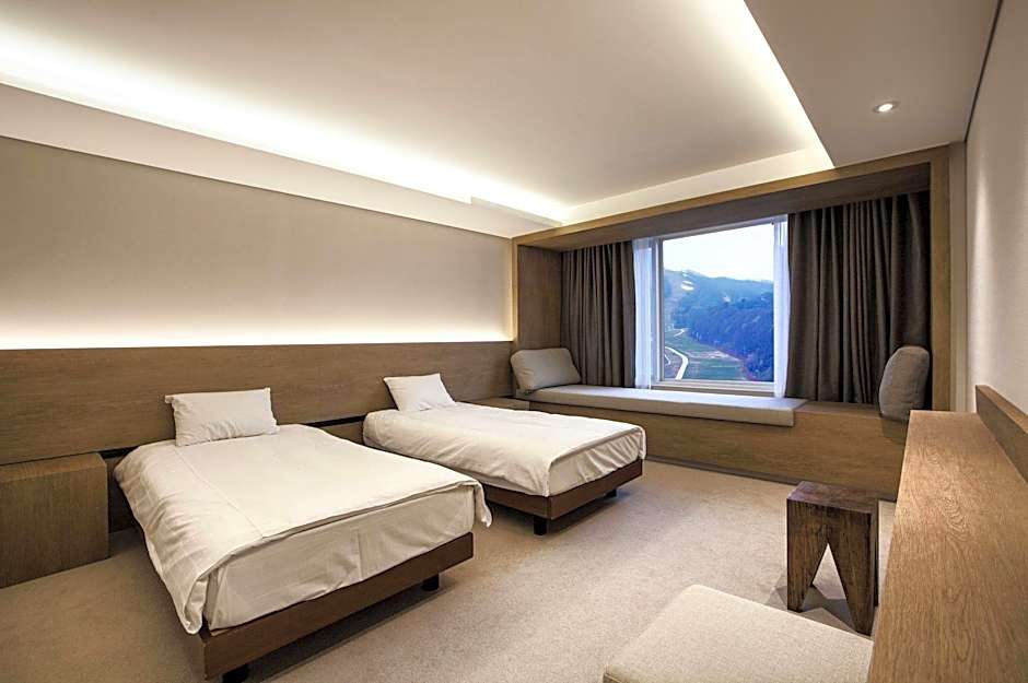 Phoenix Pyeongchang Hotel