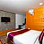 Sumitel Hotel 500 meters from Mall Road