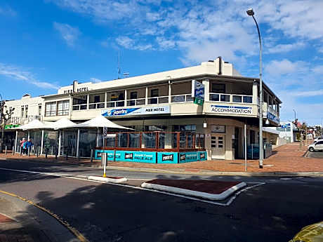 Pier Hotel